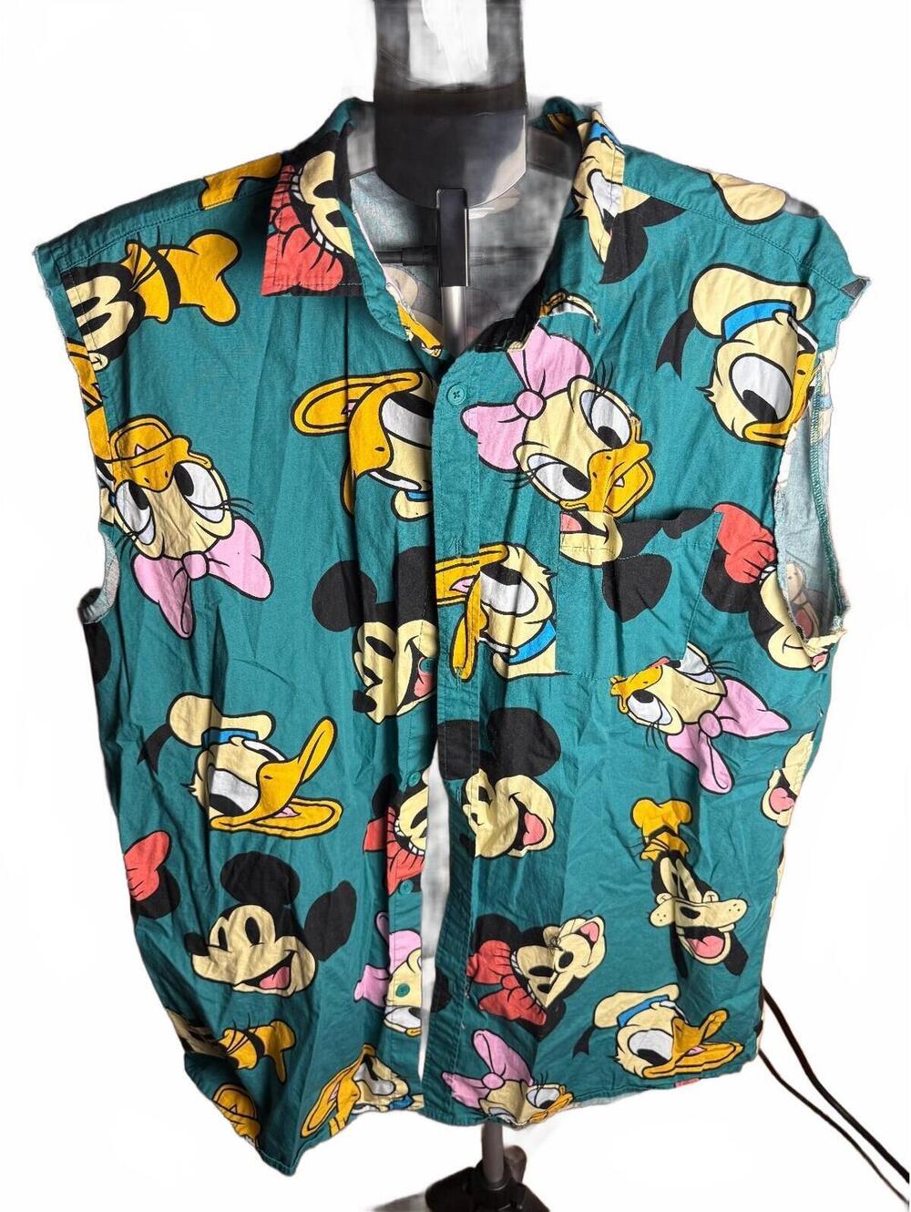 Vintage Disney Sleeveless Button Up Shirt w Mickey and Friends all over sz XL